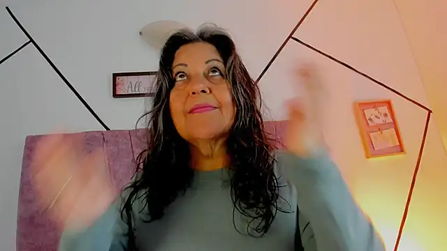 Victoriaa Anderson online show from January 8, 2:08 pm