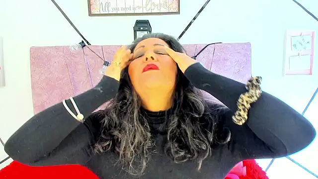 Victoriaa Anderson online show from February 5, 8:13 pm