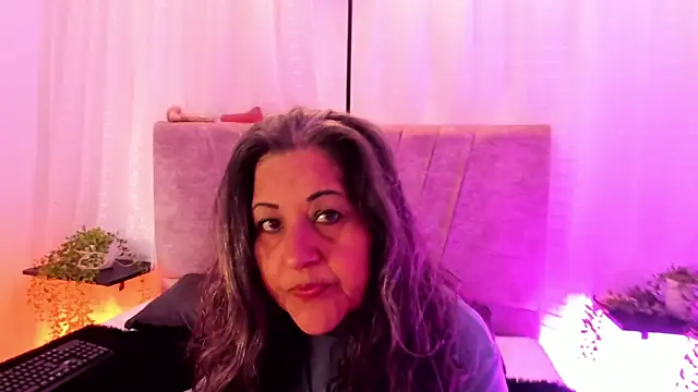 Snapshot of Victoriaa_Anderson chatting on May 28, 3:20 pm Victoriaa Anderson online show from May 28, 3:20 pm