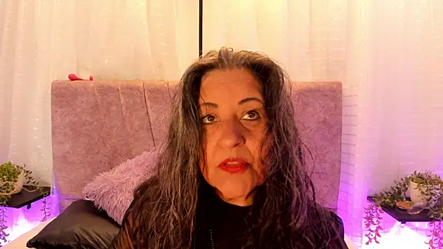 Snapshot of Victoriaa_Anderson chatting on May 29, 1:31 pm Victoriaa Anderson online show from May 29, 1:31 pm