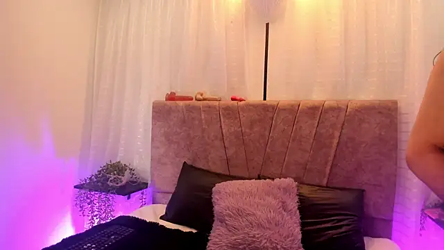 Snapshot of Victoriaa_Anderson chatting on May 30, 12:57 pm Victoriaa Anderson online show from May 30, 12:57 pm
