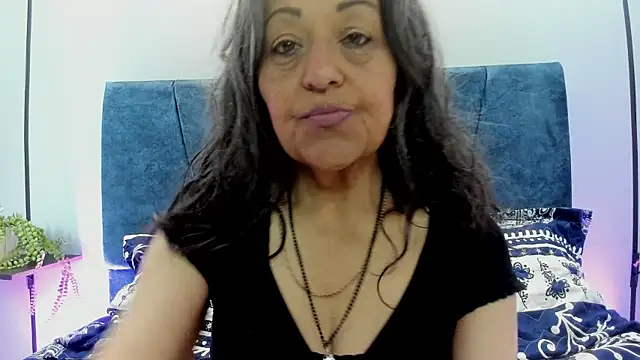 Snapshot of Victoriaa_Anderson chatting on August 4, 4:20 pm Victoriaa Anderson online show from August 4, 4:20 pm