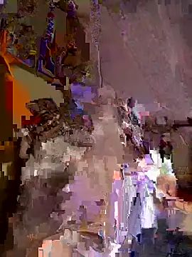 Snapshot of burbuja360 chatting on November 8, 4:07 pm burbuja360 online show from November 8, 4:07 pm