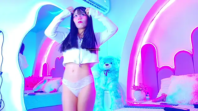 Snapshot of BunnySexyy18 chatting on May 4, 3:35 am BunnySexyy18 online show from May 4, 3:35 am