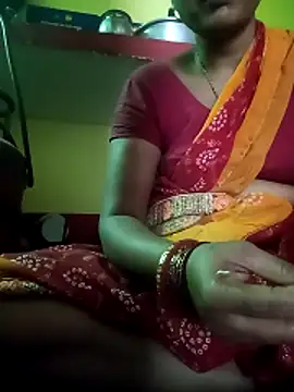 Snapshot of Hotbhabhi_089 chatting on May 10, 3:33 am Hotbhabhi 089 online show from May 10, 3:33 am