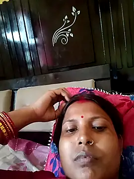 Snapshot of Hotbhabhi_089 chatting on May 17, 8:12 am Hotbhabhi 089 online show from May 17, 8:12 am