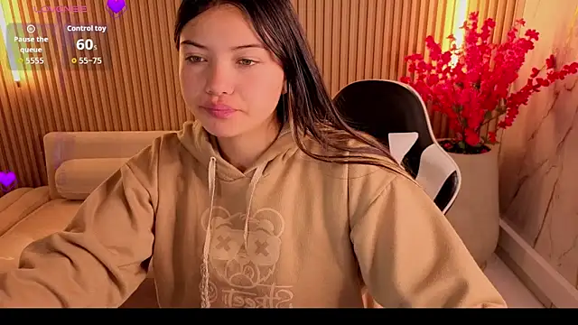 venus velvet tp online show from February 10, 1:15 pm