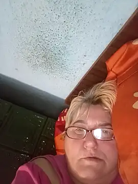 Snapshot of MilaTamila456 chatting on November 23, 7:24 pm MilaTamila456 online show from November 23, 7:24 pm