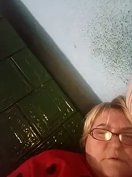 Snapshot of MilaTamila456 chatting on November 29, 7:39 pm MilaTamila456 online show from November 29, 7:39 pm