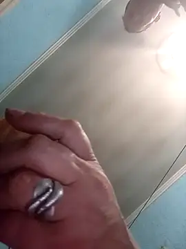 Snapshot of MilaTamila456 chatting on November 30, 7:45 am MilaTamila456 online show from November 30, 7:45 am