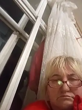 Snapshot of MilaTamila456 chatting on November 30, 7:51 pm MilaTamila456 online show from November 30, 7:51 pm