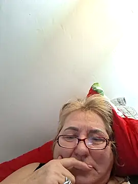 Snapshot of MilaTamila456 chatting on December 16, 9:58 am MilaTamila456 online show from December 16, 9:58 am