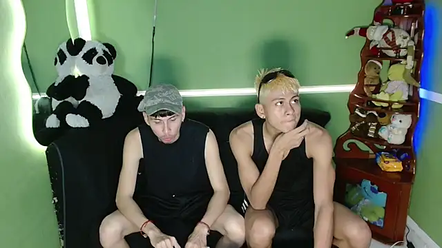 Snapshot of Kurt_williams1 chatting on December 3, 1:02 am Kurt williams1 online show from December 3, 1:02 am