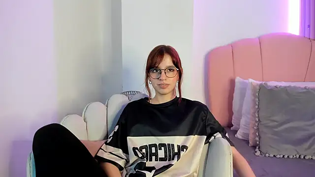 scarlett smith 3 online show from March 2, 5:08 am