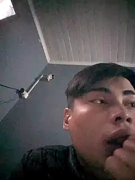 Snapshot of yoelparadodel69 chatting on November 10, 4:33 am yoelparadodel69 online show from November 10, 4:33 am