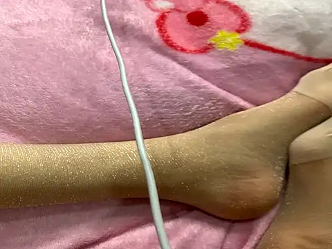 Snapshot of hoho-is chatting on December 5, 4:36 pm hoho-is online show from December 5, 4:36 pm