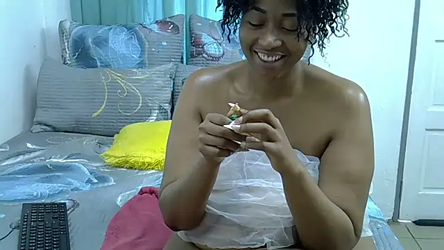 HipsDontLieX95 online show from December 15, 11:58 am