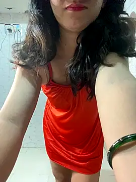 Red Queen 11 online show from November 18, 6:01 pm