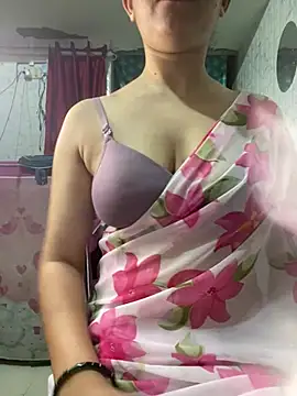 Red Queen 11 online show from March 9, 6:45 pm