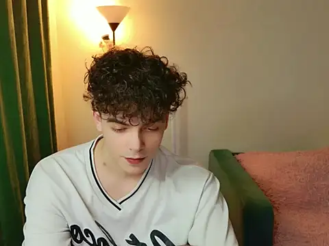 Snapshot of JasonSempler chatting on November 9, 1:20 pm JasonSempler online show from November 9, 1:20 pm