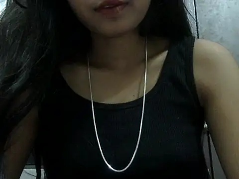 SEXY PRIYA83 online show from April 8, 4:07 pm