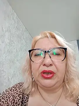 Snapshot of URALS-BOOBS chatting on November 28, 8:06 am URALS-BOOBS online show from November 28, 8:06 am