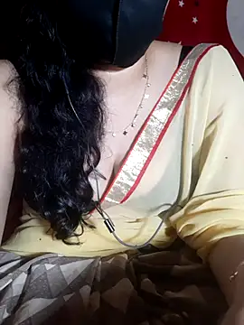 HotGirl23231 online show from July 10, 6:43 pm