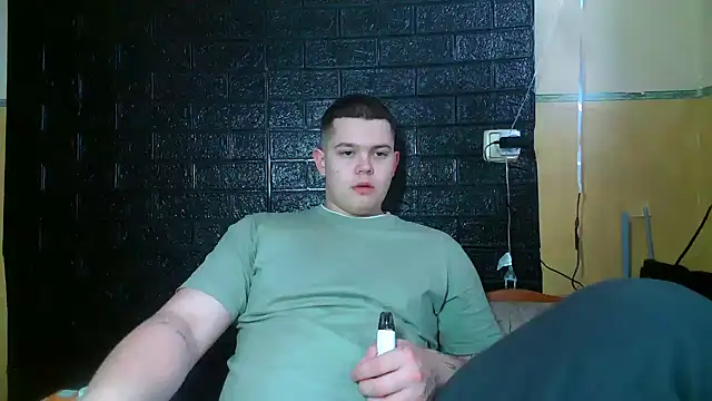 CuteButNaughty  online show from February 13, 2:24 pm