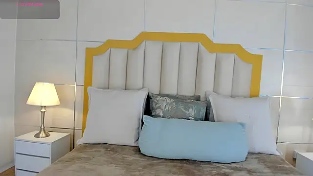 sofiaivanova online show from January 7, 3:42 am