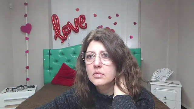 RoseHille online show from February 21, 6:58 am