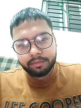 Snapshot of MrToxxic chatting on November 9, 7:01 pm MrToxxic online show from November 9, 7:01 pm