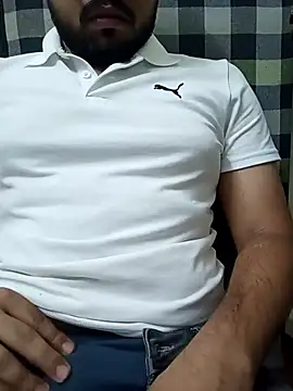 Snapshot of MrToxxic chatting on November 10, 6:18 pm MrToxxic online show from November 10, 6:18 pm