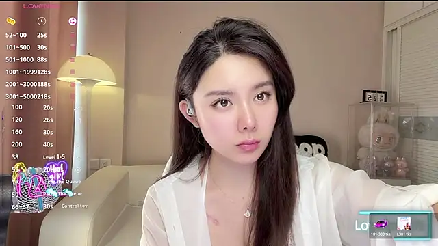 Snapshot of yannizi chatting on June 28, 6:19 am yannizi online show from June 28, 6:19 am
