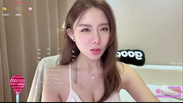 Snapshot of yannizi chatting on July 5, 1:07 pm yannizi online show from July 5, 1:07 pm