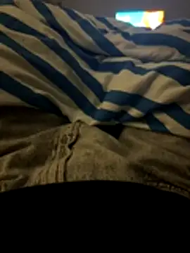 Snapshot of monsieur18cm chatting on November 9, 11:47 pm monsieur18cm online show from November 9, 11:47 pm