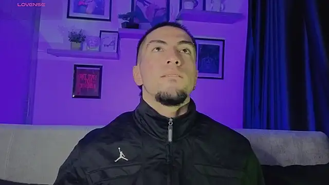 AresMassimoX online show from November 22, 3:49 am