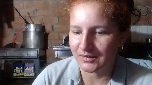 Snapshot of Sra_Angelina chatting on June 6, 6:18 am Sra Angelina online show from June 6, 6:18 am