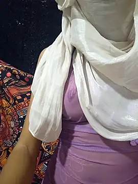 Snapshot of Sachi_girl001 chatting on November 14, 4:17 pm Sachi girl001 online show from November 14, 4:17 pm