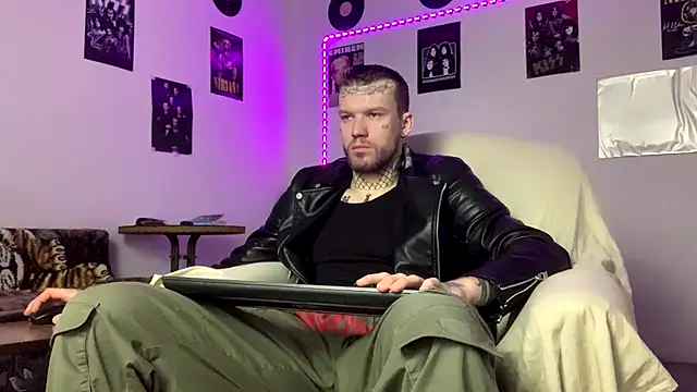 Huntall77 online show from February 28, 5:03 pm