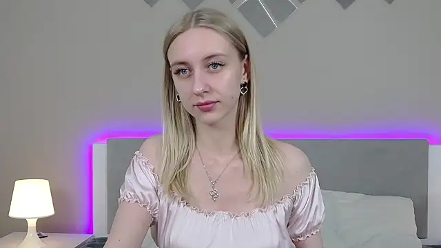 RachaelCute online show from March 7, 11:18 am