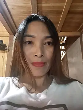 Snapshot of Soursop-op chatting on November 11, 8:47 am Soursop-op online show from November 11, 8:47 am