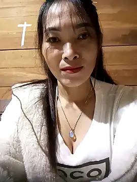 Snapshot of Soursop-op chatting on November 13, 7:57 pm Soursop-op online show from November 13, 7:57 pm