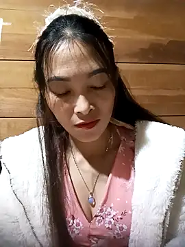 Snapshot of Soursop-op chatting on November 14, 1:43 pm Soursop-op online show from November 14, 1:43 pm