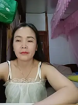 Feeling-hot online show from May 22, 2:12 pm
