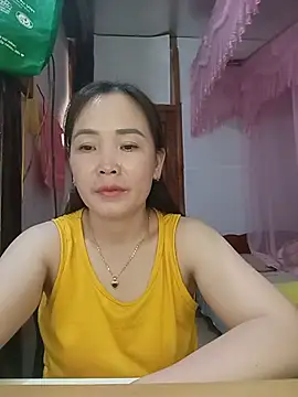 Feeling-hot online show from May 23, 2:17 am