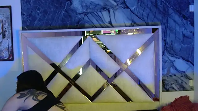 Snapshot of tael_novacs chatting on December 19, 4:19 am tael novacs online show from December 19, 4:19 am