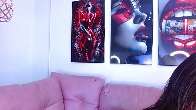 Snapshot of tael_novacs chatting on February 2, 5:17 am tael novacs online show from February 2, 5:17 am