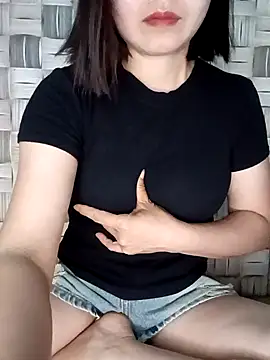 thuy-kieu online show from March 10, 9:20 pm