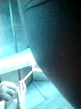 m-mbae online show from April 29, 5:00 am
