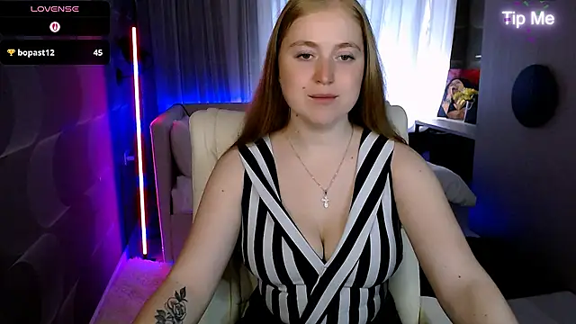 Kate Moan online show from June 4, 5:24 am